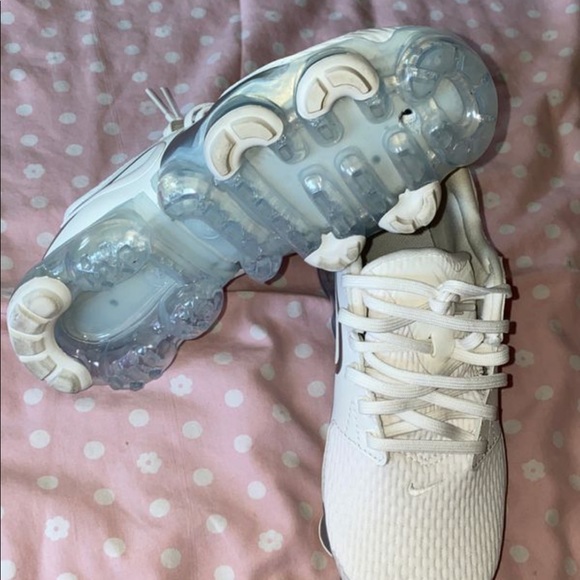 vapormax poshmark